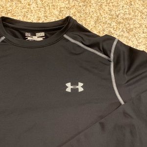 Under armour - cold gear long sleeve size-Medium